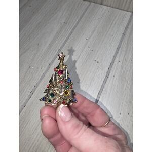 VTG Hollycraft Golden Christmas Tree Brooch W Baguette & Color Rhinestone
